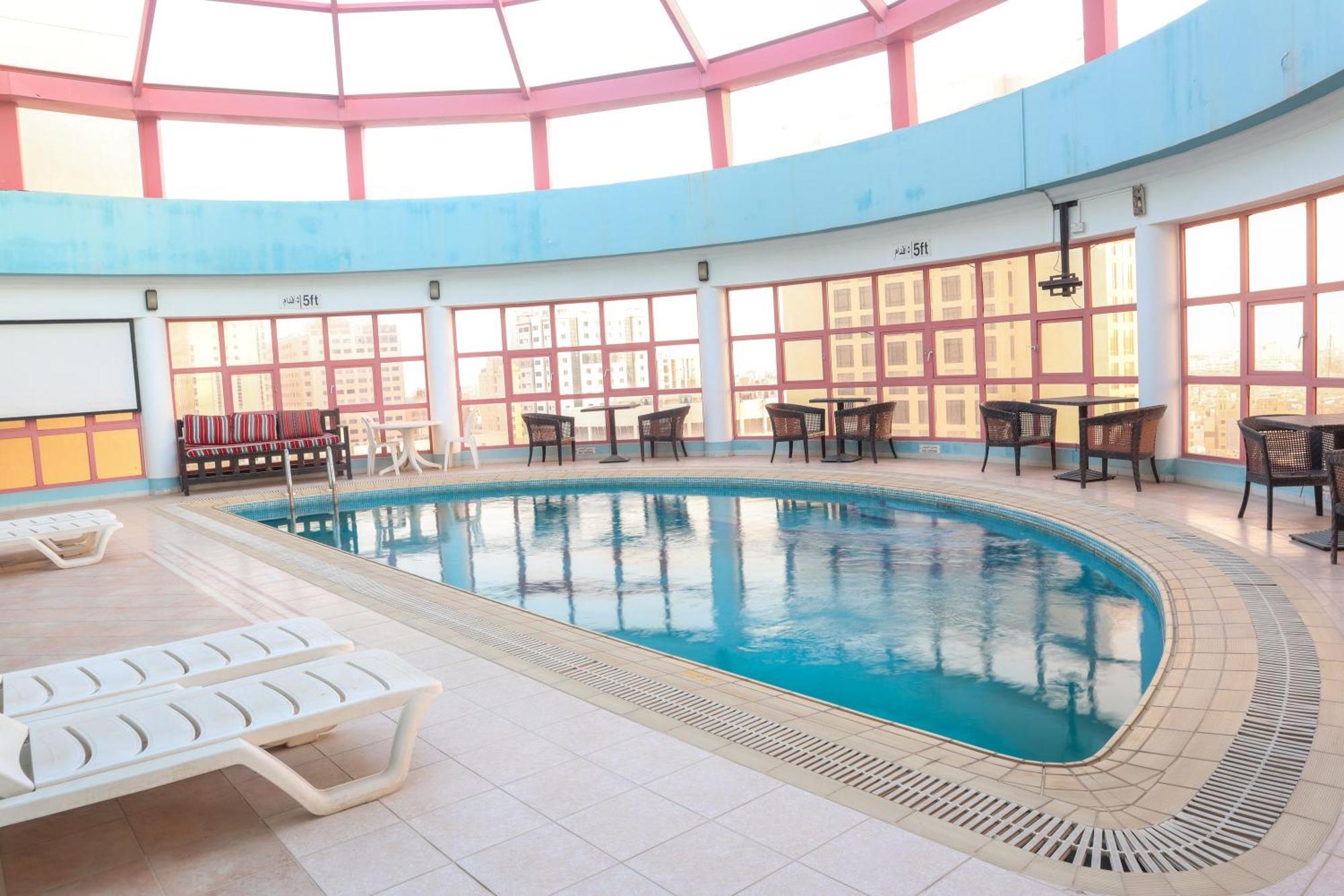 Happy Days Hotel Μανάμα Εξωτερικό φωτογραφία