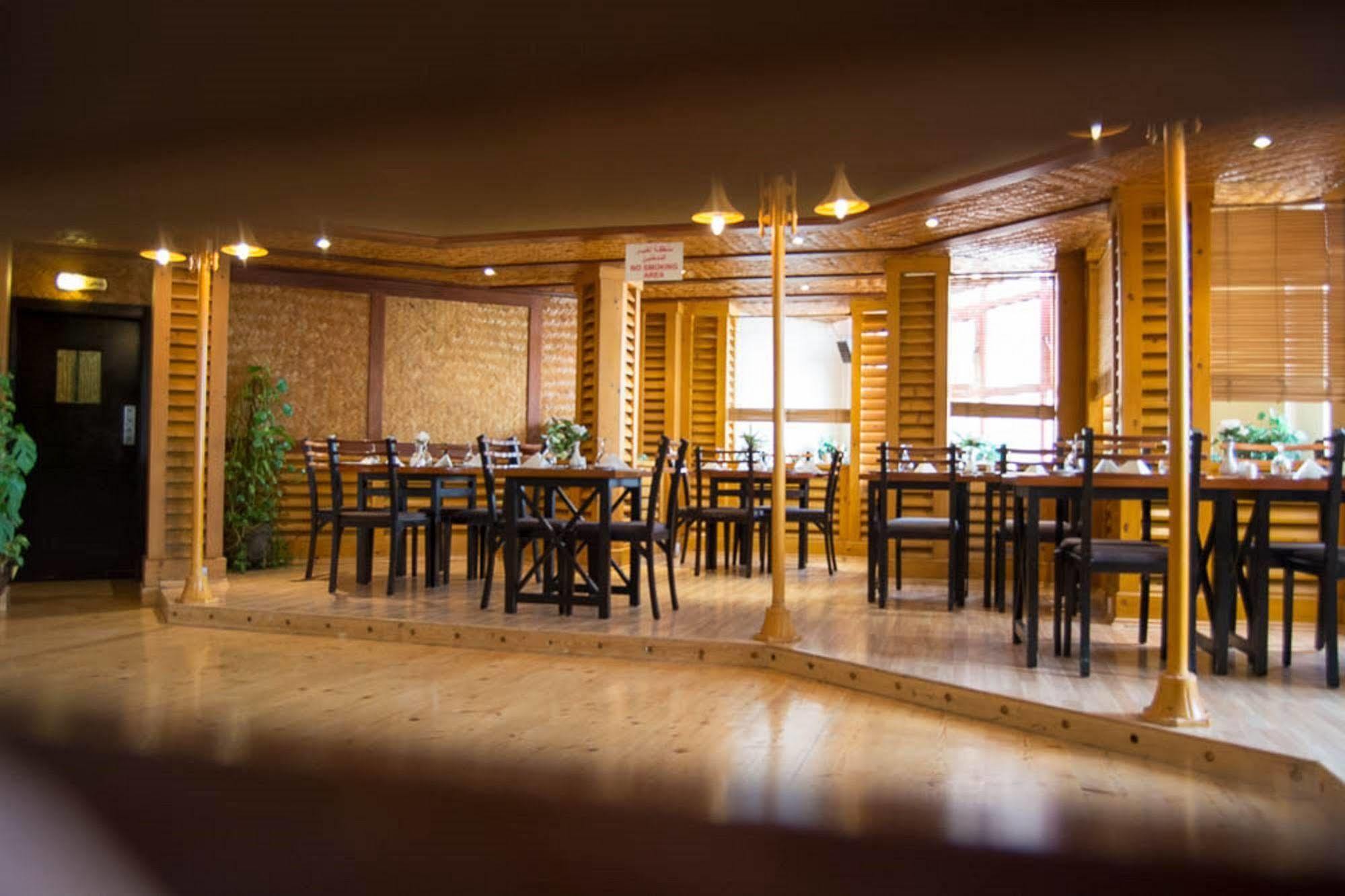 Happy Days Hotel Μανάμα Εξωτερικό φωτογραφία